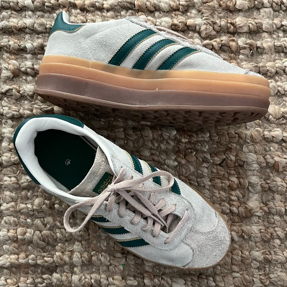 adidas Gazelle Bold Platform Sneakers Women’s 7.5 White Green Suede Gum Sole
